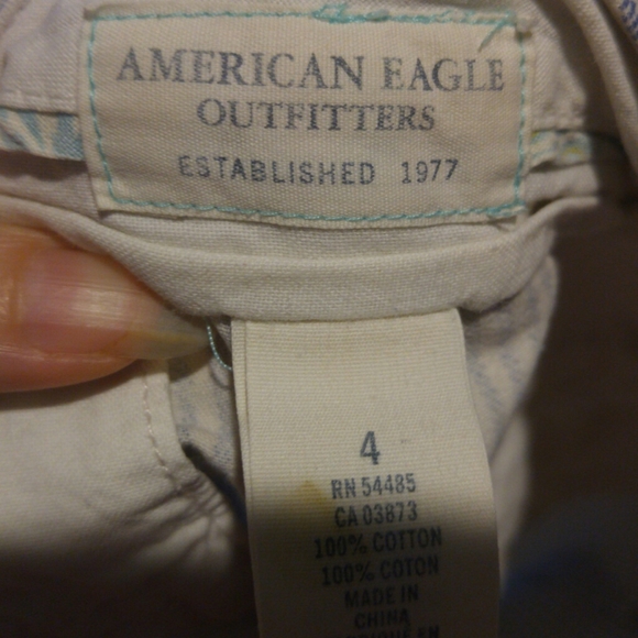AEO White w/ Navy Stripes Bermuda Shorts Size 4 - Picture 5 of 7